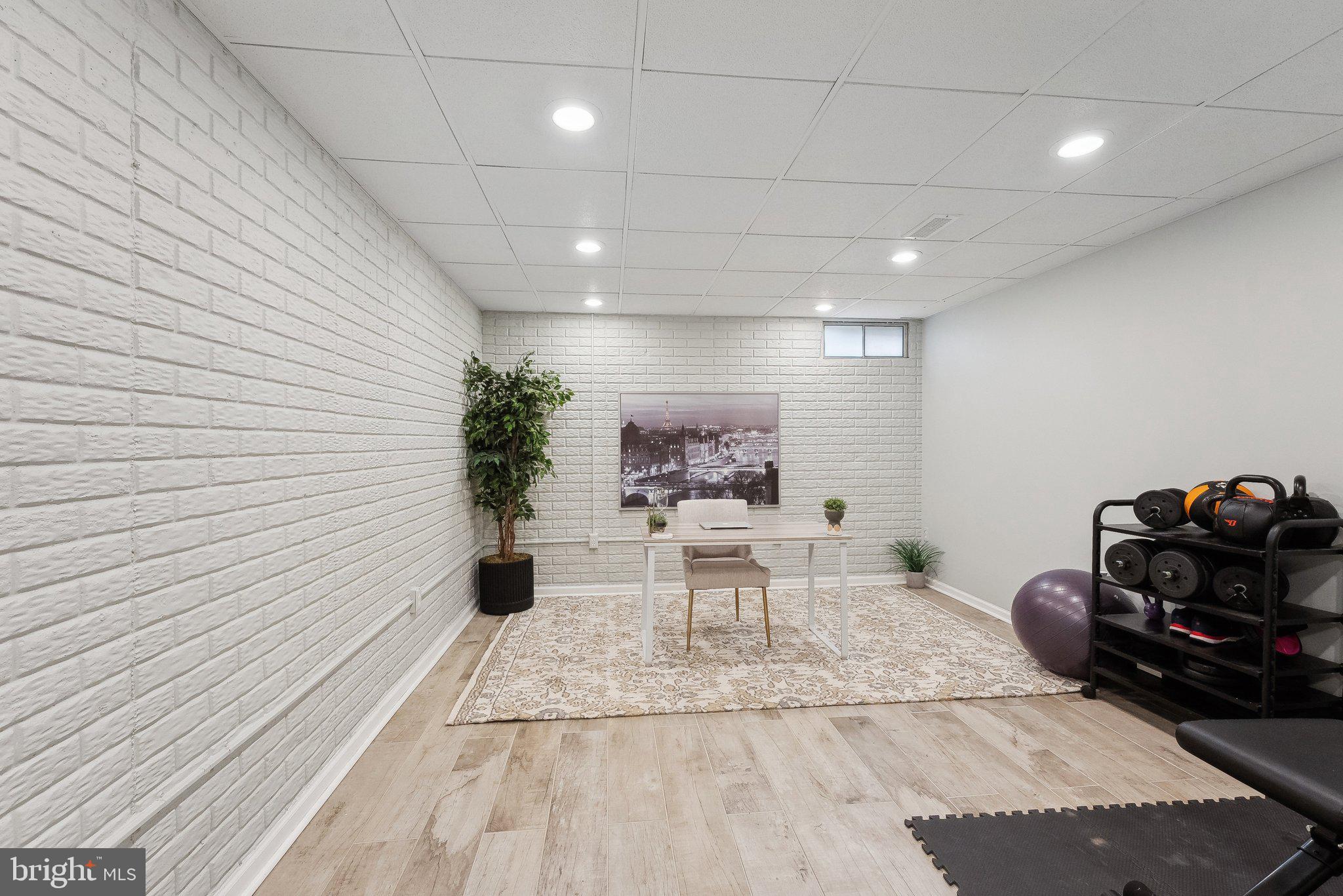 7940 Donegal Lane Springfield, VA 22153 - Photo 30 of 36 a view of a room with gym equipment