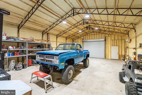 $445,000 | 147 Bear Rdg Lane, Milam, WV 26838