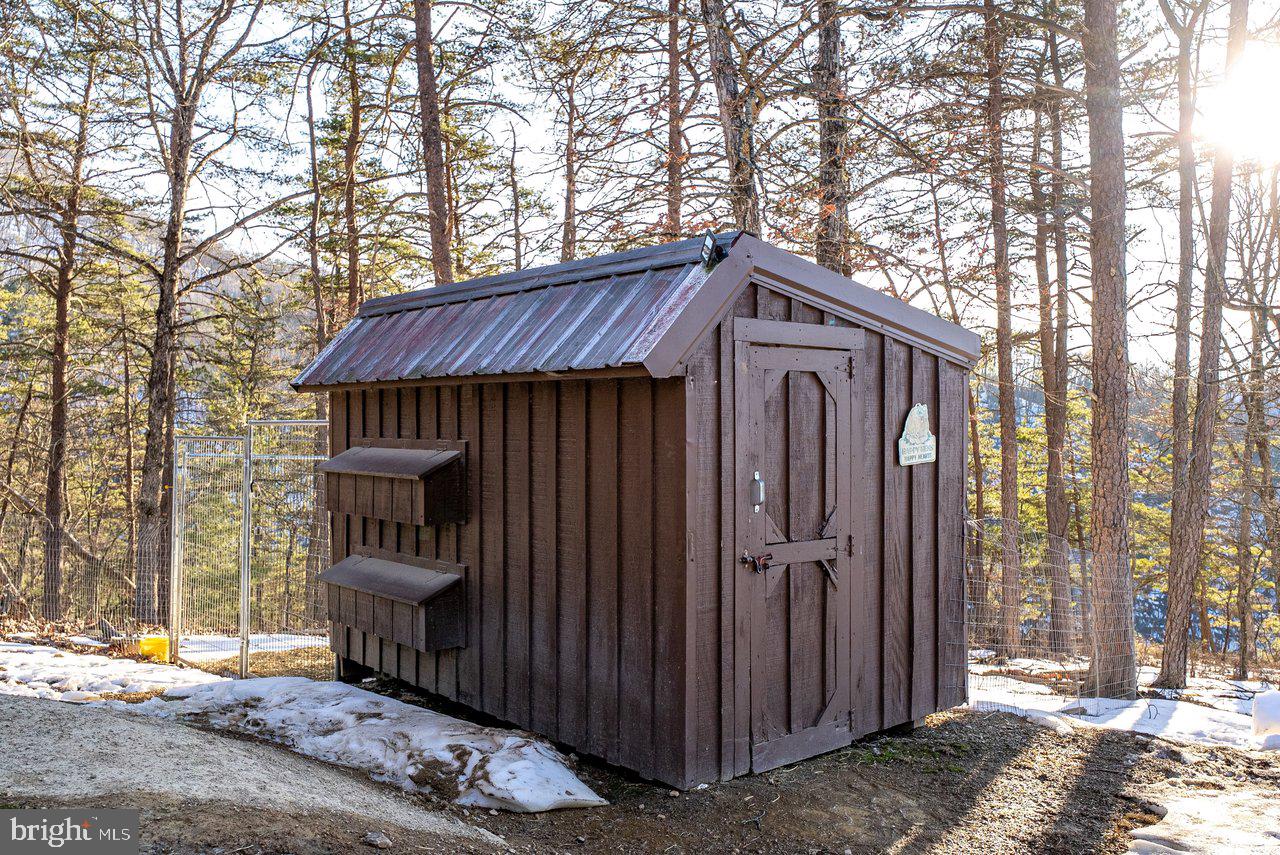 147 Bear Rdg Lane Milam, WV 26838 - Photo 66 of 72