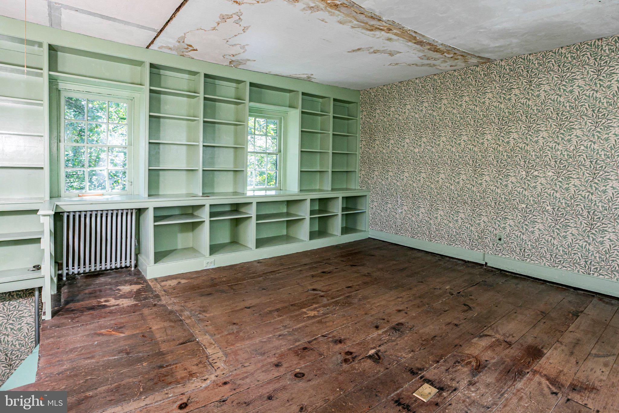2071 Pennington Road Ewing, NJ 08618 - Photo 30 of 45 Gallery Image 30