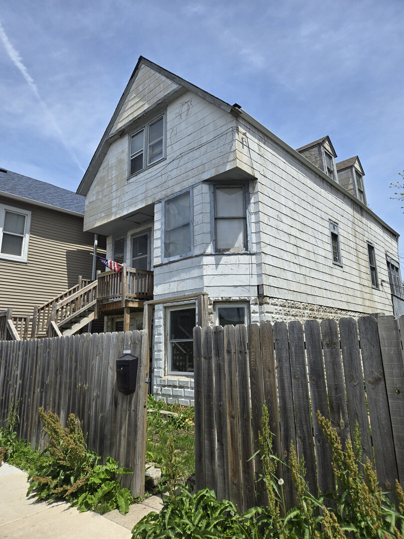4923 North Pulaski Road Chicago, IL 60630 - Photo 1 of 25 Gallery Image 1