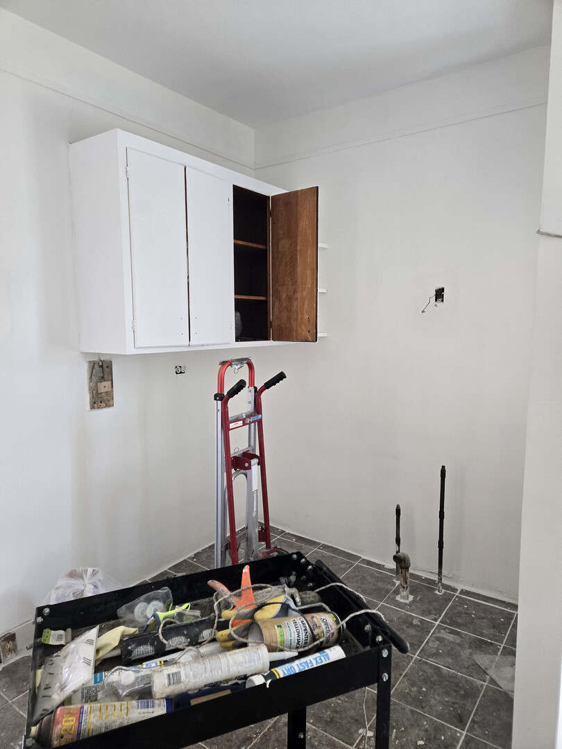 4923 North Pulaski Road Chicago, IL 60630 - Photo 10 of 25 Gallery Image 10