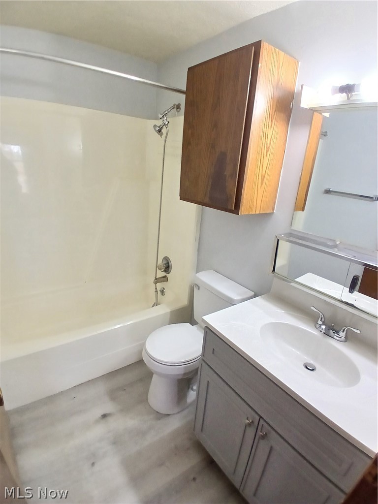 31 Elm Street, Unit B3 Struthers, OH 44471 - Photo 9 of 10
