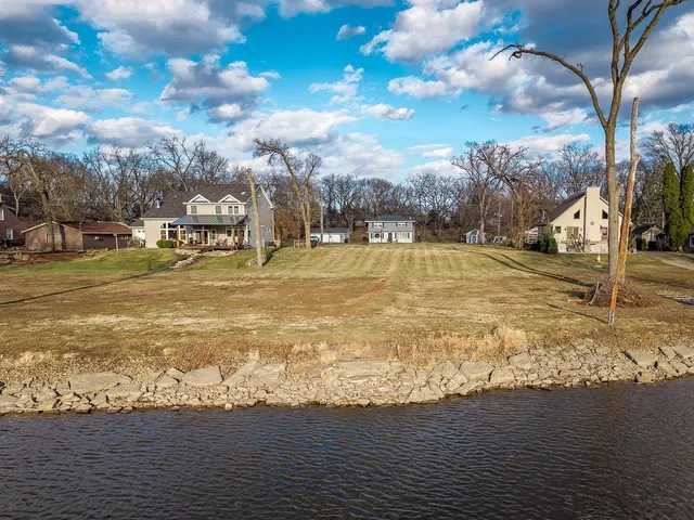 $54,900 | 99-xx Queen Oaks Drive, Machesney Park, IL 61115