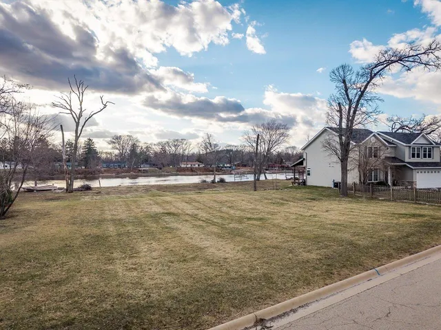 $54,900 | 99-xx Queen Oaks Drive, Machesney Park, IL 61115