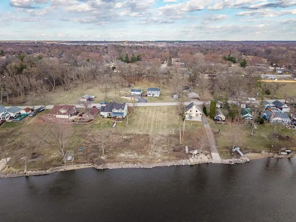 $54,900 | 99-xx Queen Oaks Drive, Machesney Park, IL 61115
