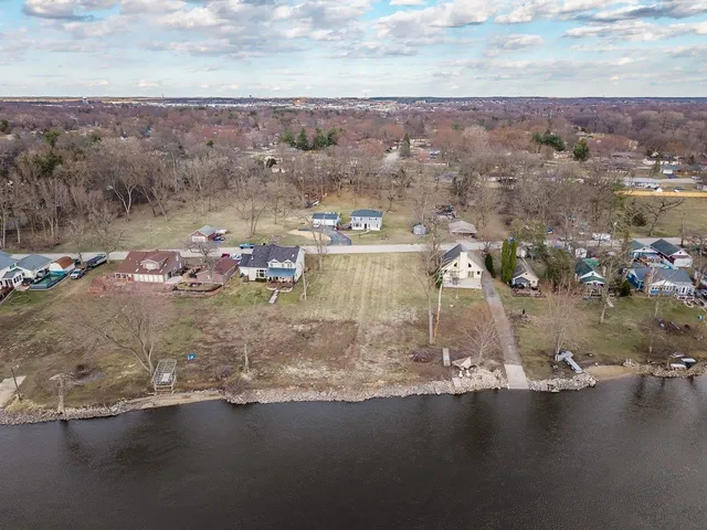 $54,900 | 99-xx Queen Oaks Drive, Machesney Park, IL 61115