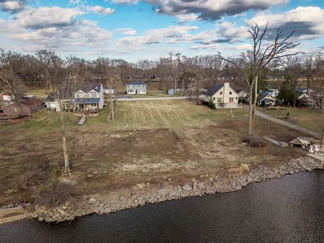 $54,900 | 99-xx Queen Oaks Drive, Machesney Park, IL 61115