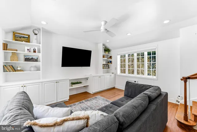 $1,250,000 | 107 Upnor Road, Baltimore, MD 21212