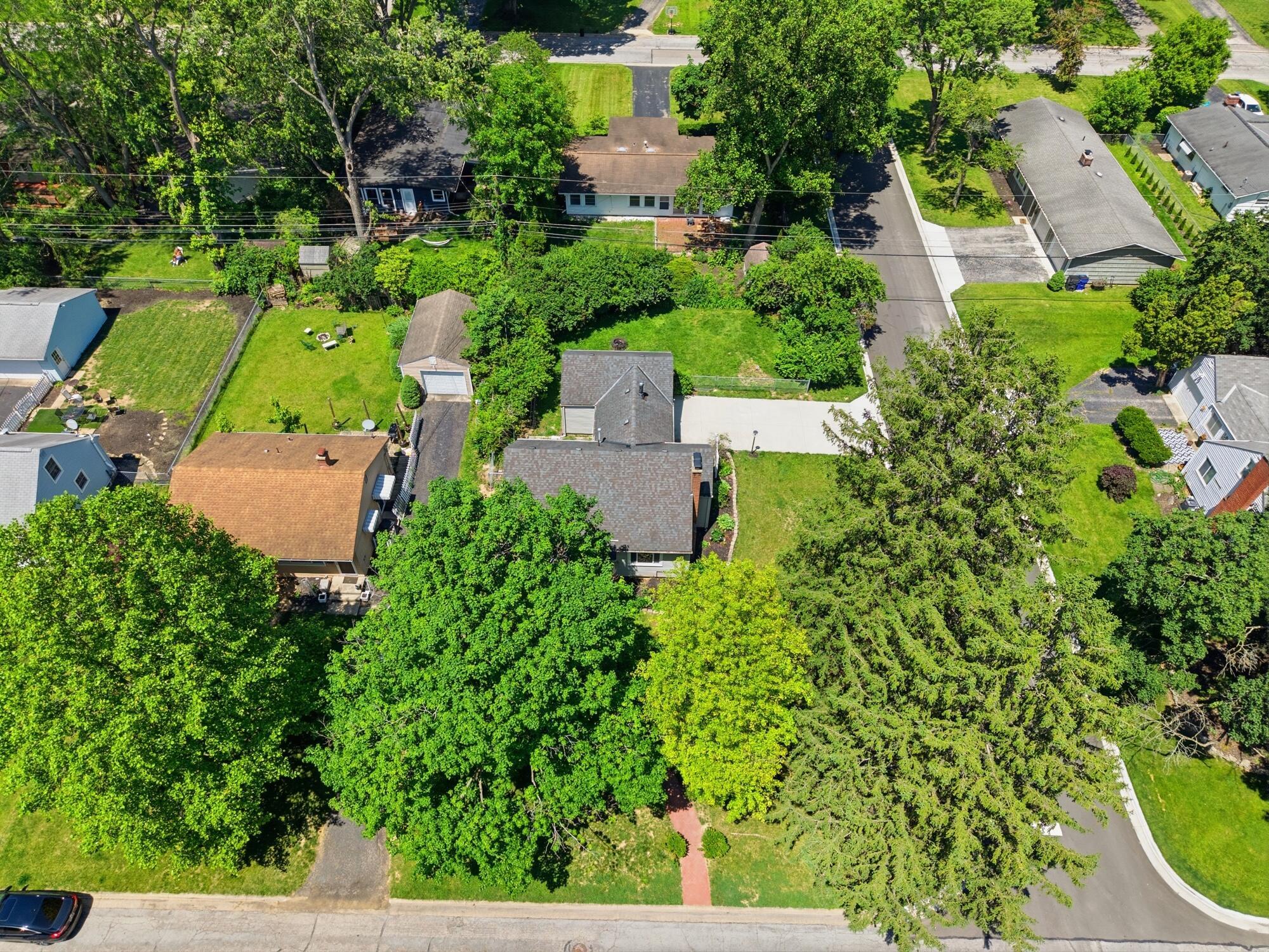 2454 Cranford Road Columbus, OH 43221 - Photo 33 of 42