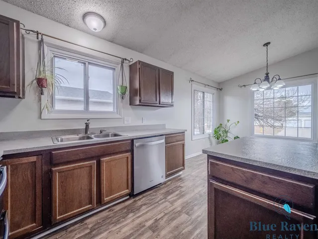 $319,000 | 1105 20th Street, Wheatland, WY 82201