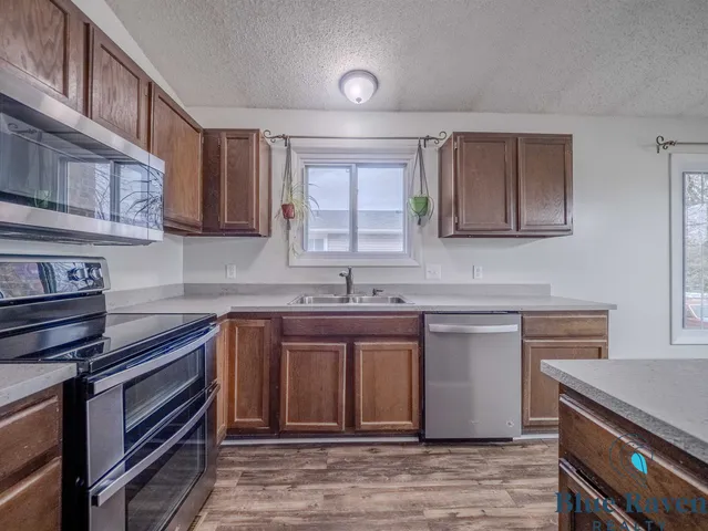 $319,000 | 1105 20th Street, Wheatland, WY 82201