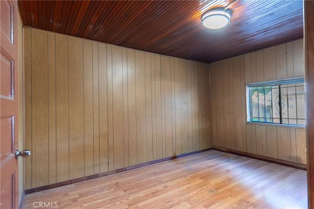 $1,058,000 | 1175 North Commonwealth Avenue, Los Angeles, CA 90029