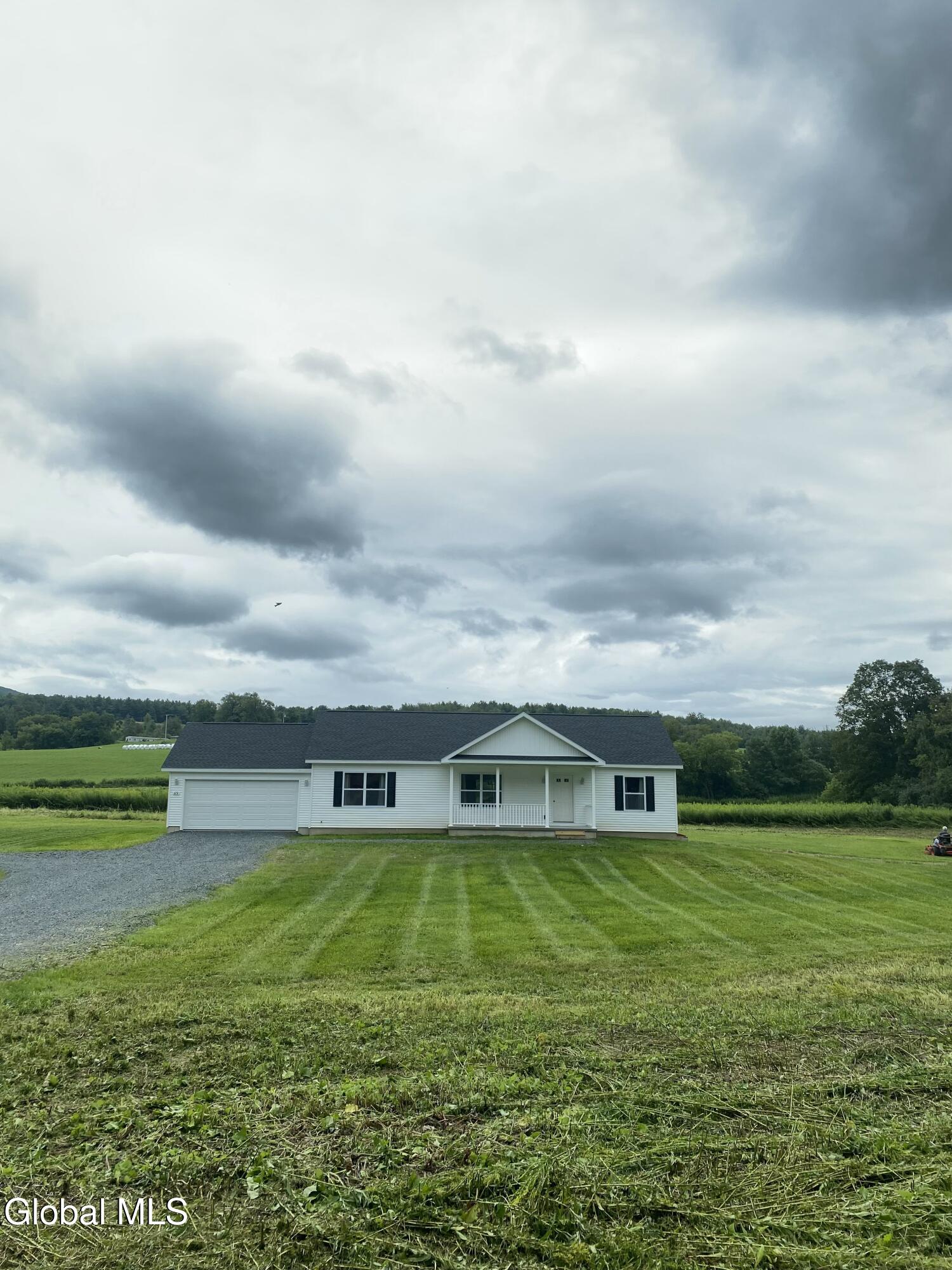 69 Log Woods Road Pittstown, NY 12180 - Photo 3 of 40 IMG_20260217_115932