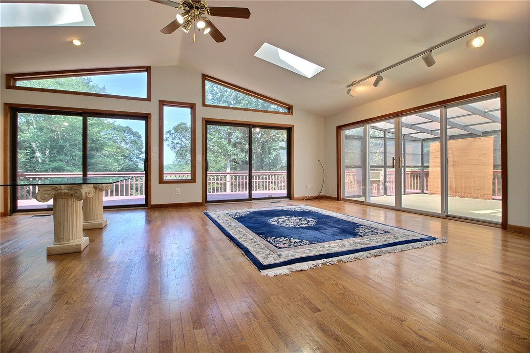 130 Woodville Road Hope Valley, RI 02832 - Photo 11 of 41