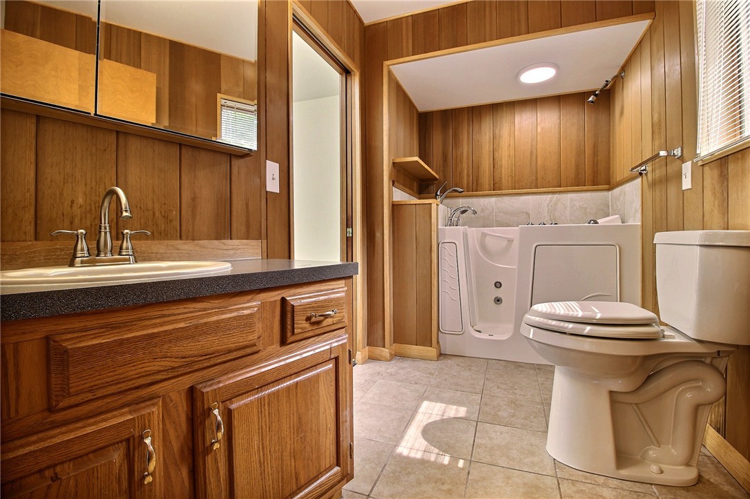 130 Woodville Road Hope Valley, RI 02832 - Photo 22 of 41
