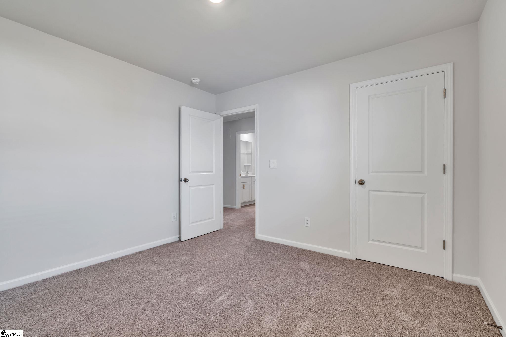 802 Ashwood Way Easley, SC 29640 - Photo 19 of 32