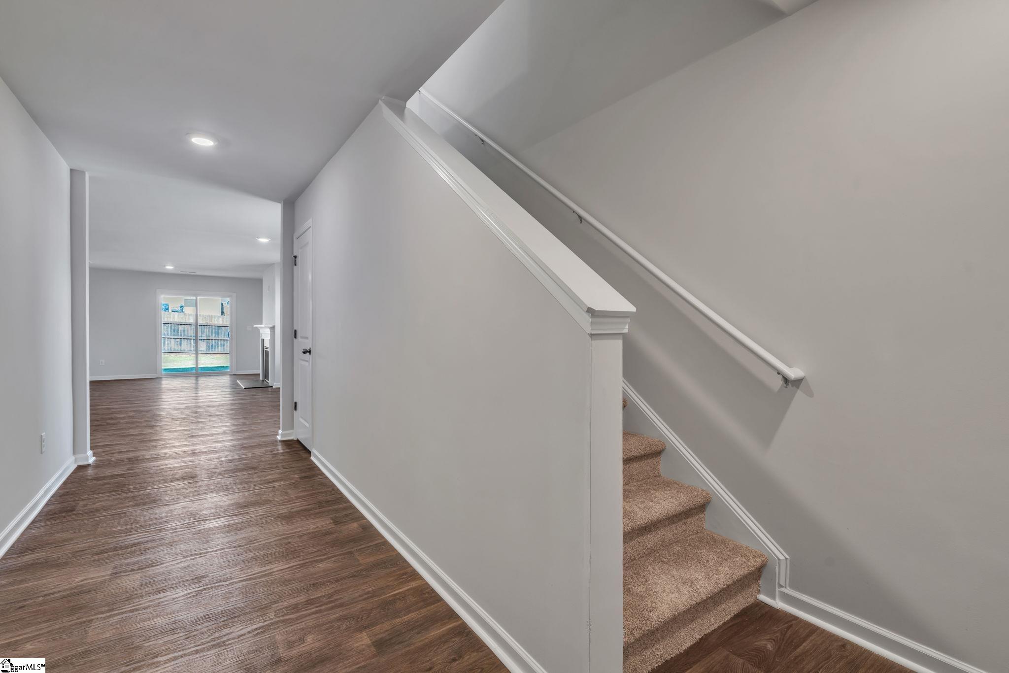 802 Ashwood Way Easley, SC 29640 - Photo 9 of 32