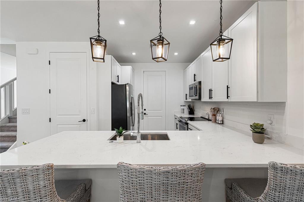 7606 Rockefeller Drive Naples, FL 34119 - Photo 10 of 34 Gallery Image 10