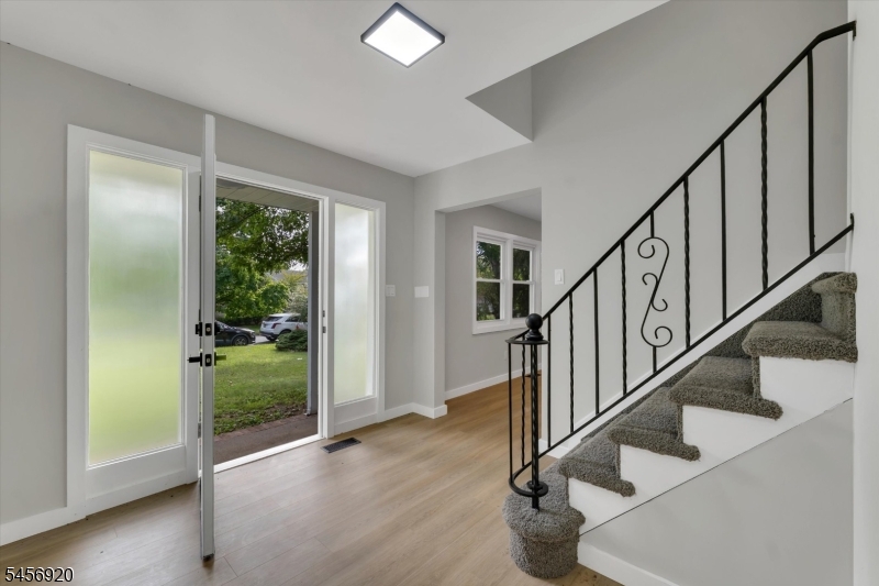 6 Mitchell Road Parsippany, NJ 07054 - Photo 9 of 29 Gallery Image 9