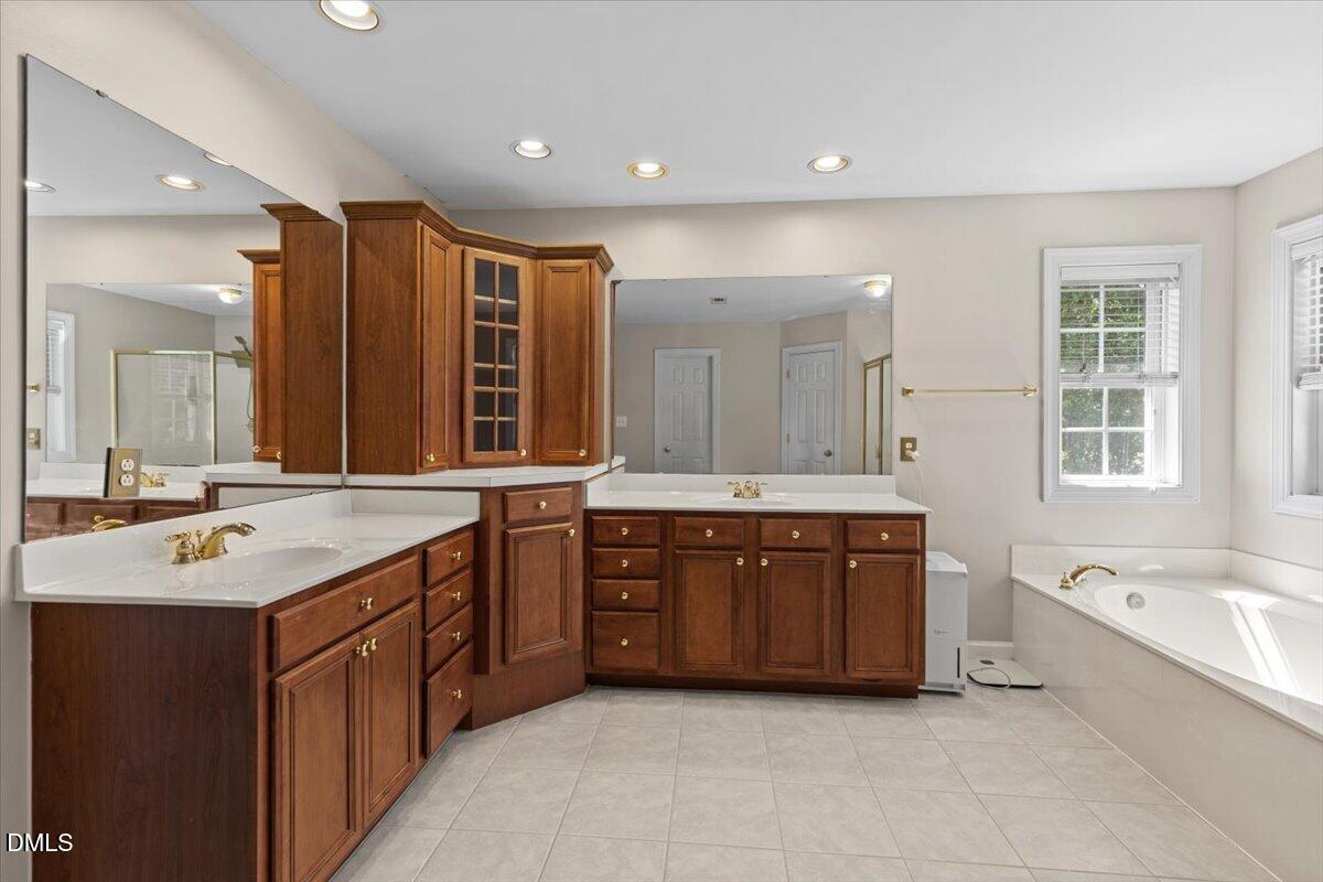 2817 Crystal Oaks Lane Raleigh, NC 27614 - Photo 24 of 41