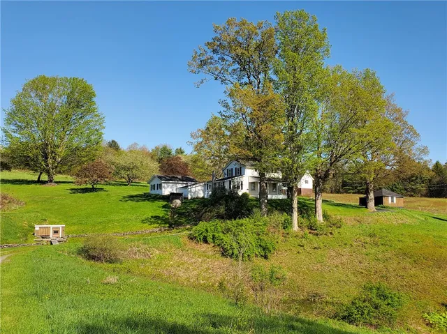 $650,000 | 205 Sullivan Road, Mount Vision, NY 13810