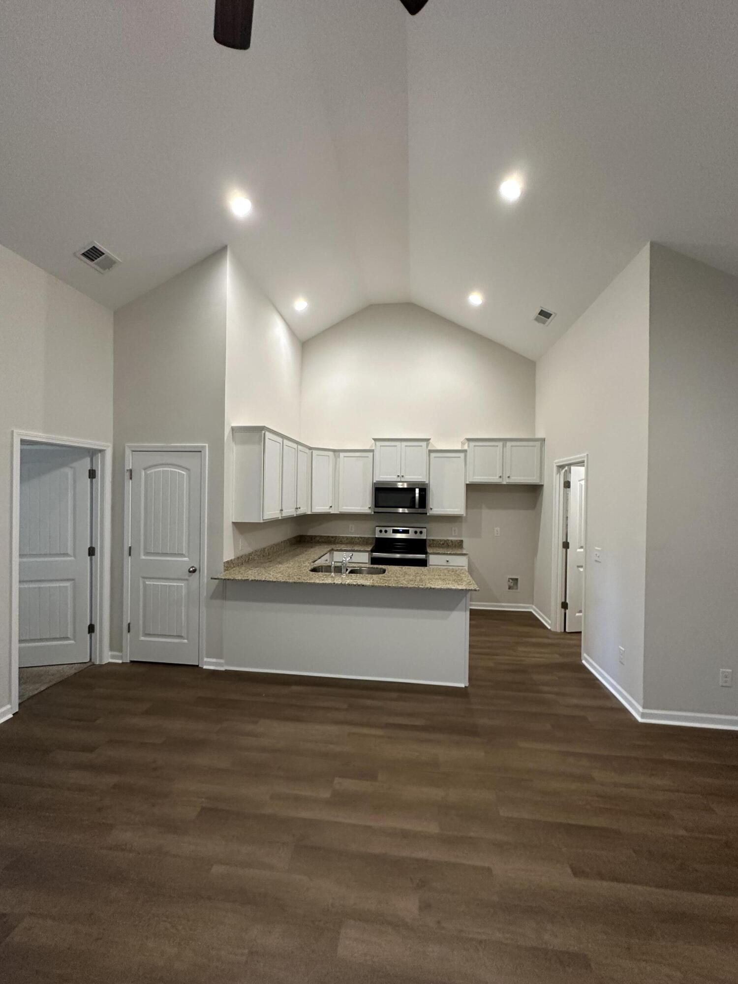 390 Conifer Street Sumter, SC 29154 - Photo 7 of 21