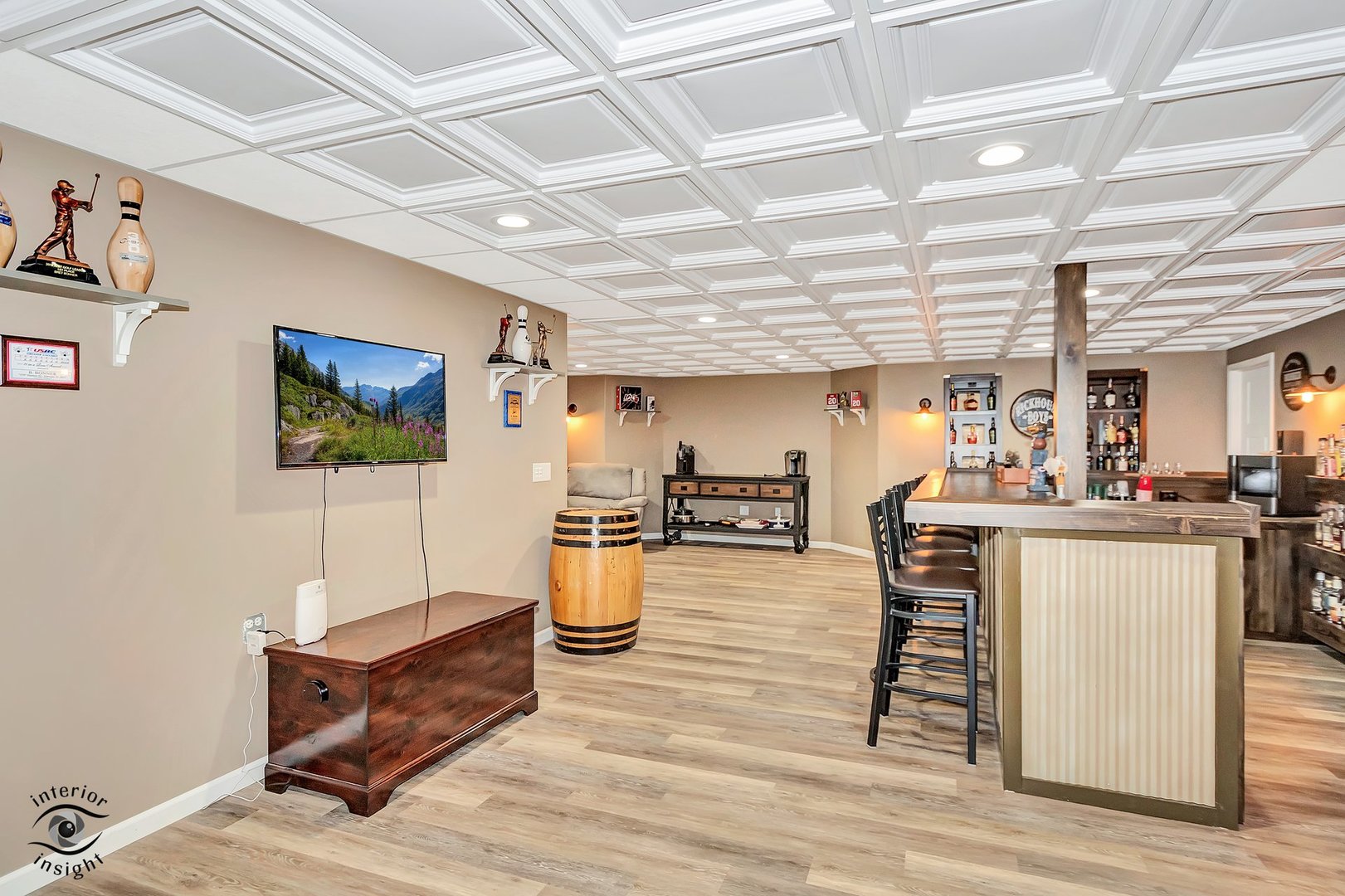 13754 Memorial Drive Manhattan, IL 60442 - Photo 28 of 37 a living room with lots of wooden furniture and a wooden floor