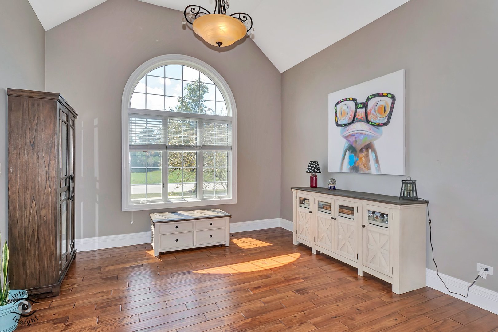 13754 Memorial Drive Manhattan, IL 60442 - Photo 6 of 37 a kitchen with a wooden floor and a large window