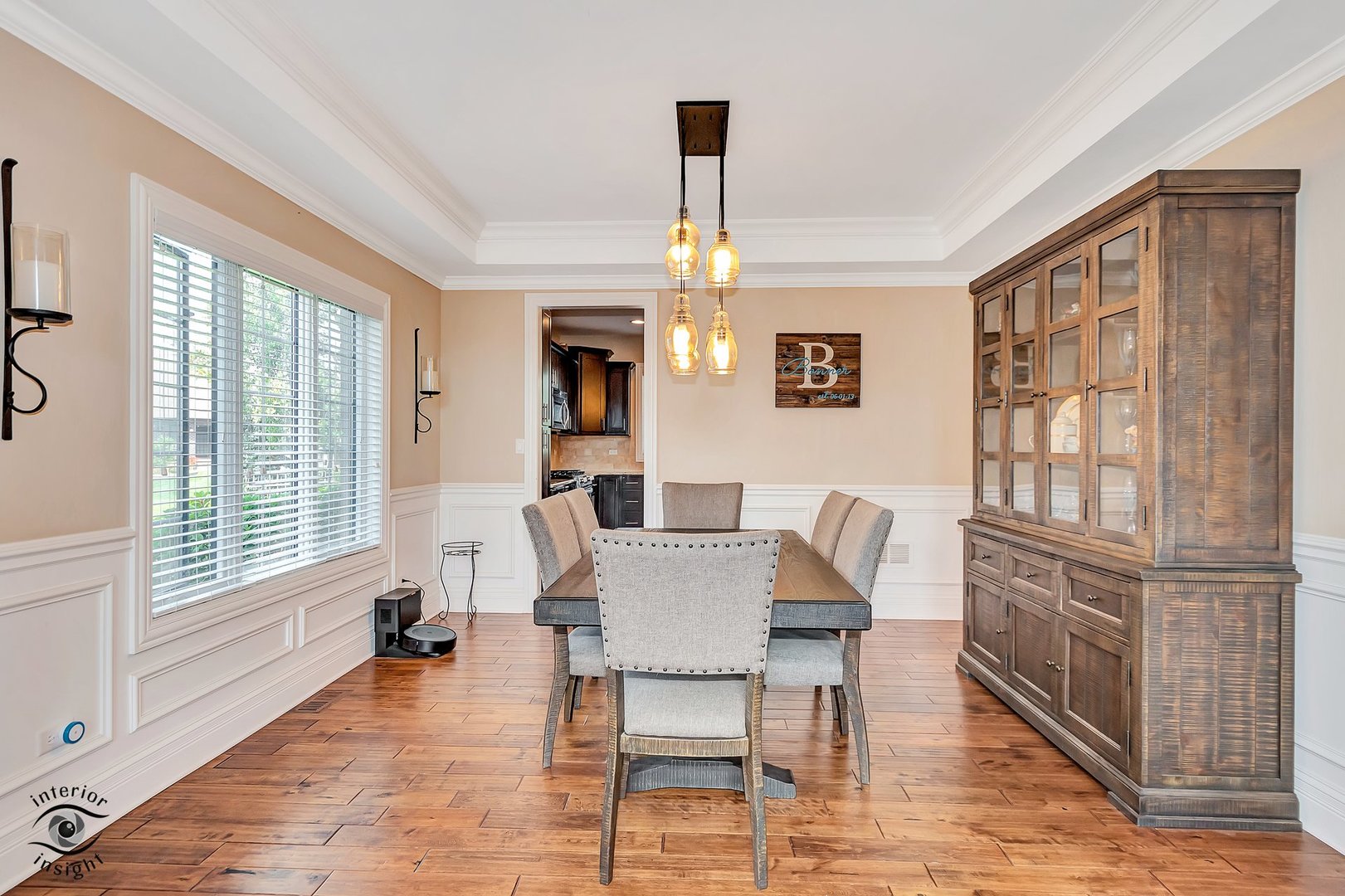 13754 Memorial Drive Manhattan, IL 60442 - Photo 7 of 37 a view of a livingroom with furniture window and wooden floor