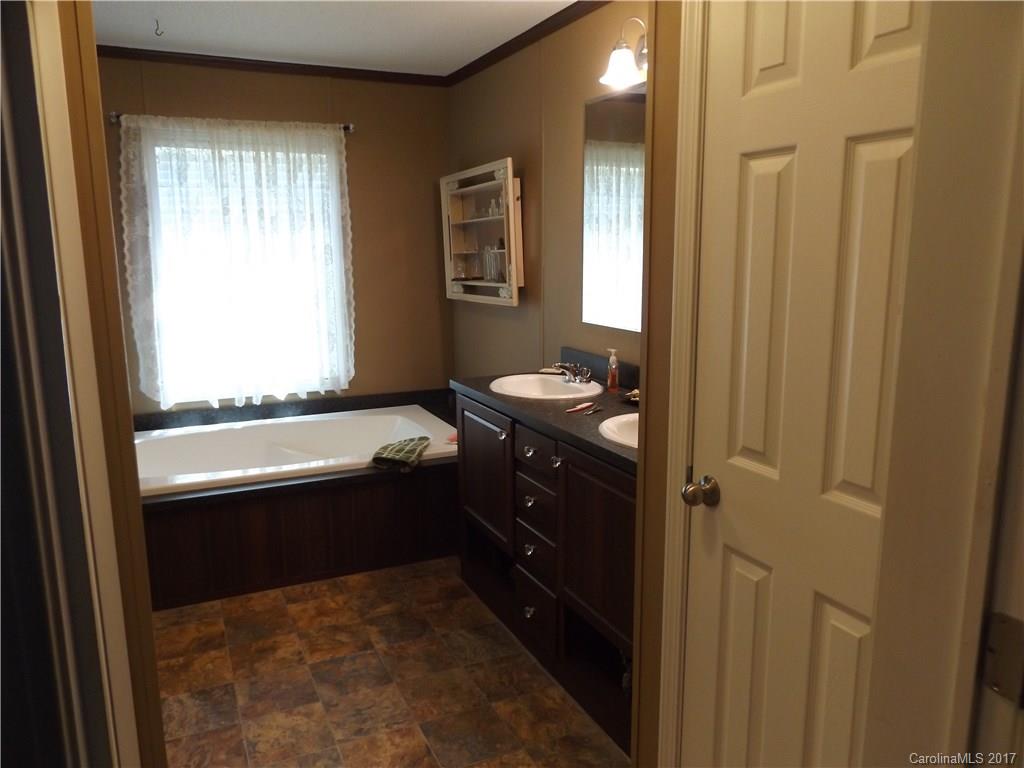 1728 North Burris Road Sharon, SC 29742 - Photo 8 of 22