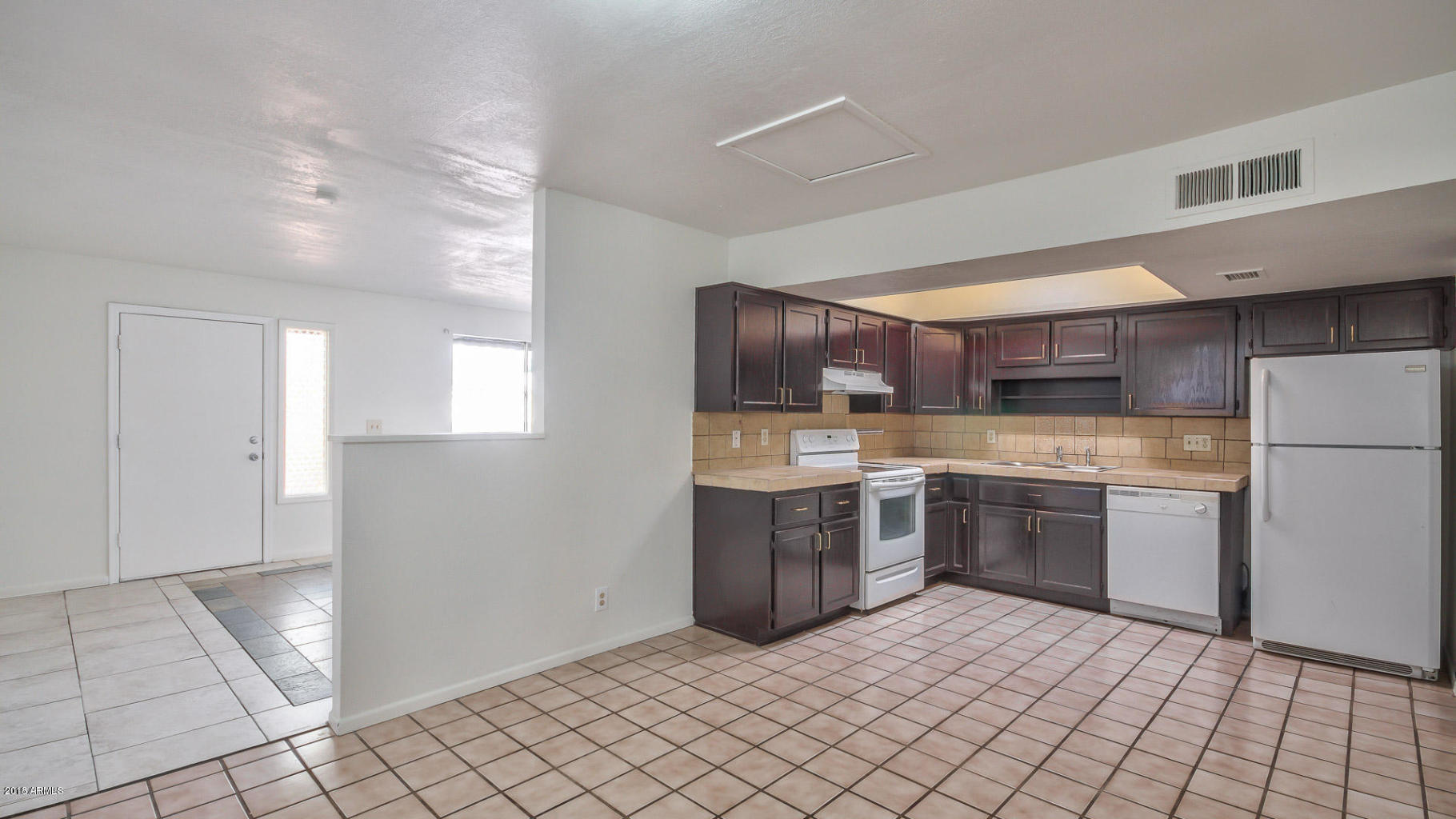 332 North Dobson Road, Unit 37 Mesa, AZ 85201 - Photo 3 of 13 Kitchen2