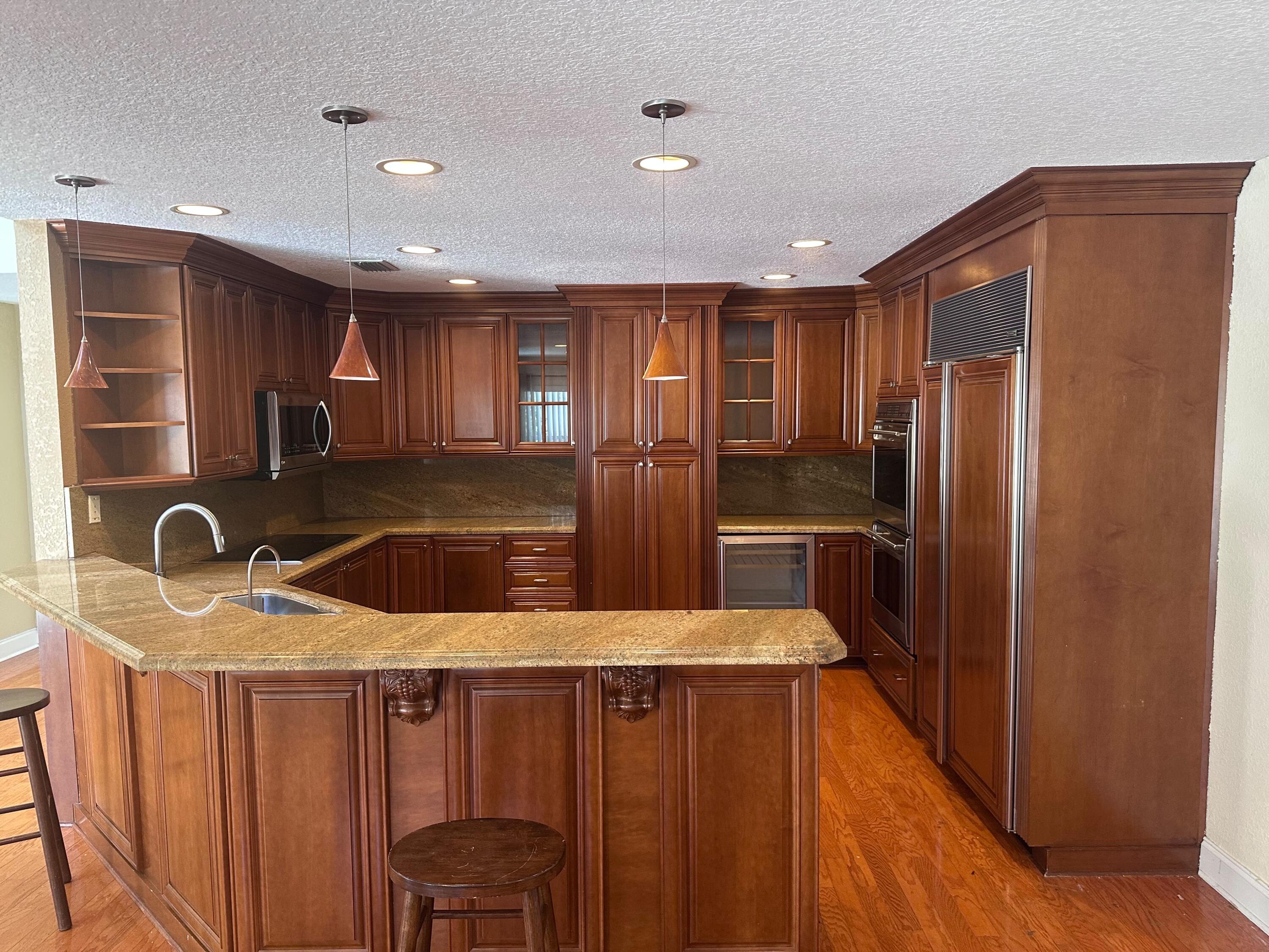 10627 Wheelhouse Circle Boca Raton, FL 33428 - Photo 4 of 29 561A3656-306A-4FDD-8DC6-F0CAC25FF431