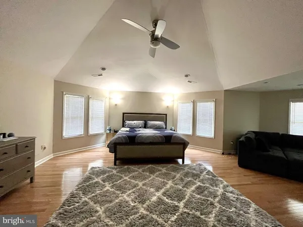 $7,600 | 18 Nantucket Court, Potomac, MD 20854