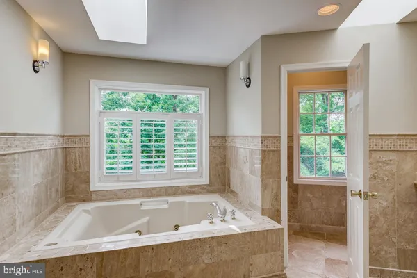 $7,600 | 18 Nantucket Court, Potomac, MD 20854