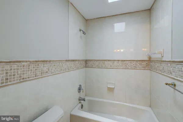 $7,600 | 18 Nantucket Court, Potomac, MD 20854