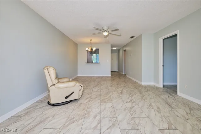 a view of livingroom with furniture