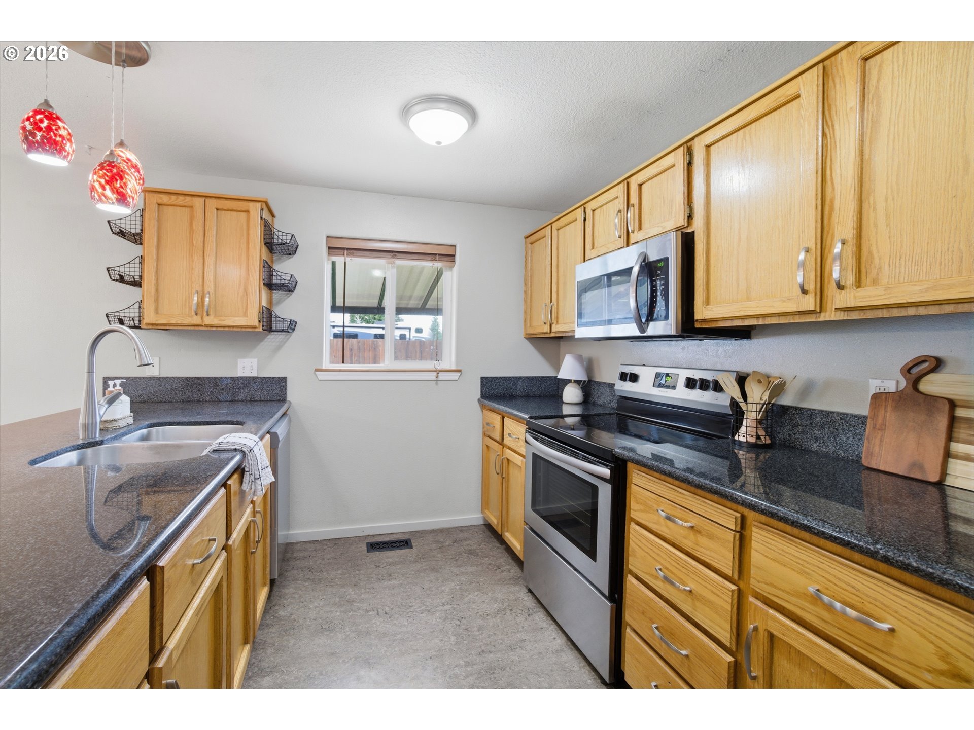 245 Trillium Street St. Helens, OR 97051 - Photo 11 of 34