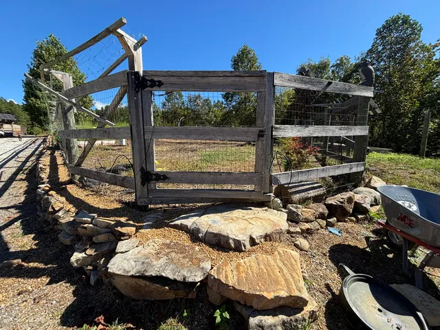 $699,900 | 3128 Browns Trace Road, South Pittsburg, TN 37380