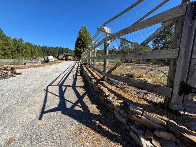 $699,900 | 3128 Browns Trace Road, South Pittsburg, TN 37380