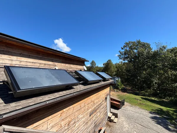 $699,900 | 3128 Browns Trace Road, South Pittsburg, TN 37380