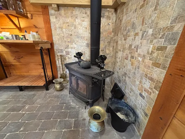 $699,900 | 3128 Browns Trace Road, South Pittsburg, TN 37380