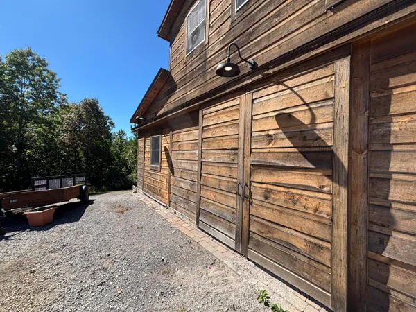 $699,900 | 3128 Browns Trace Road, South Pittsburg, TN 37380