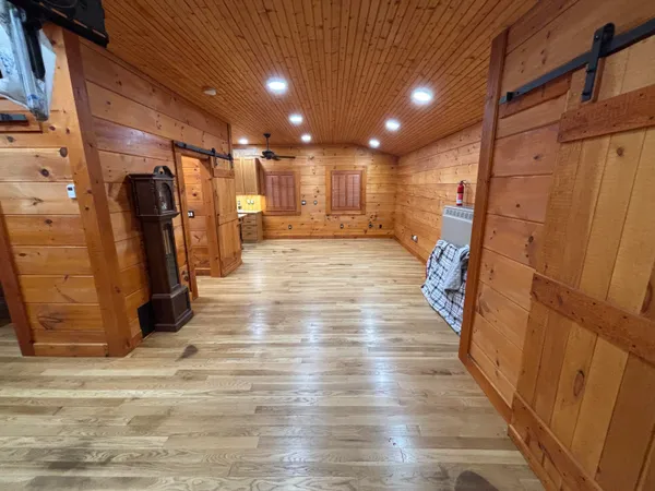 $699,900 | 3128 Browns Trace Road, South Pittsburg, TN 37380