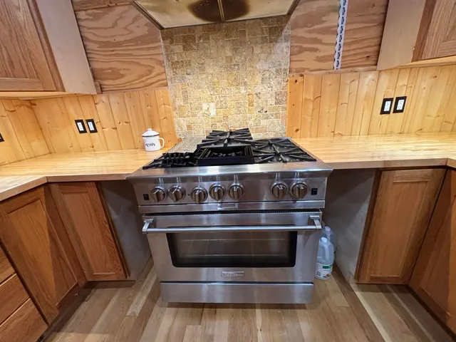 $699,900 | 3128 Browns Trace Road, South Pittsburg, TN 37380