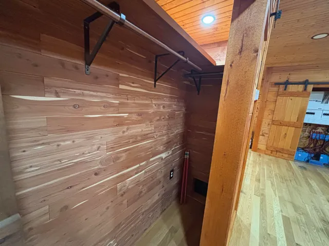 $699,900 | 3128 Browns Trace Road, South Pittsburg, TN 37380