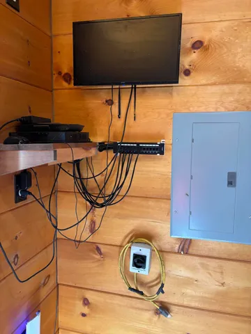 $699,900 | 3128 Browns Trace Road, South Pittsburg, TN 37380