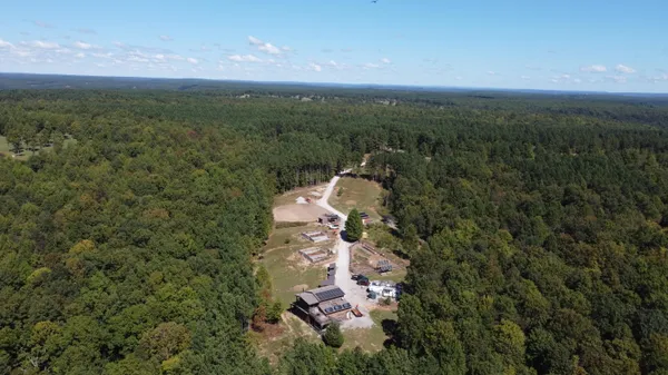 $699,900 | 3128 Browns Trace Road, South Pittsburg, TN 37380
