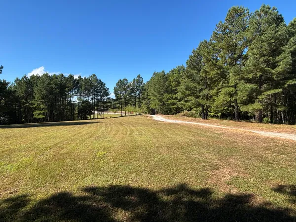 $699,900 | 3128 Browns Trace Road, South Pittsburg, TN 37380