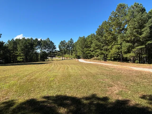 $699,900 | 3128 Browns Trace Road, South Pittsburg, TN 37380